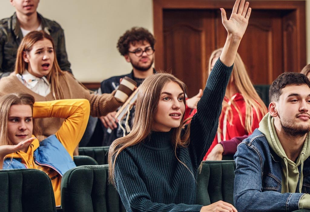 What First Impression Students Can Make During Campus Placements Through Co-Curricular and Extracurricular Activities?